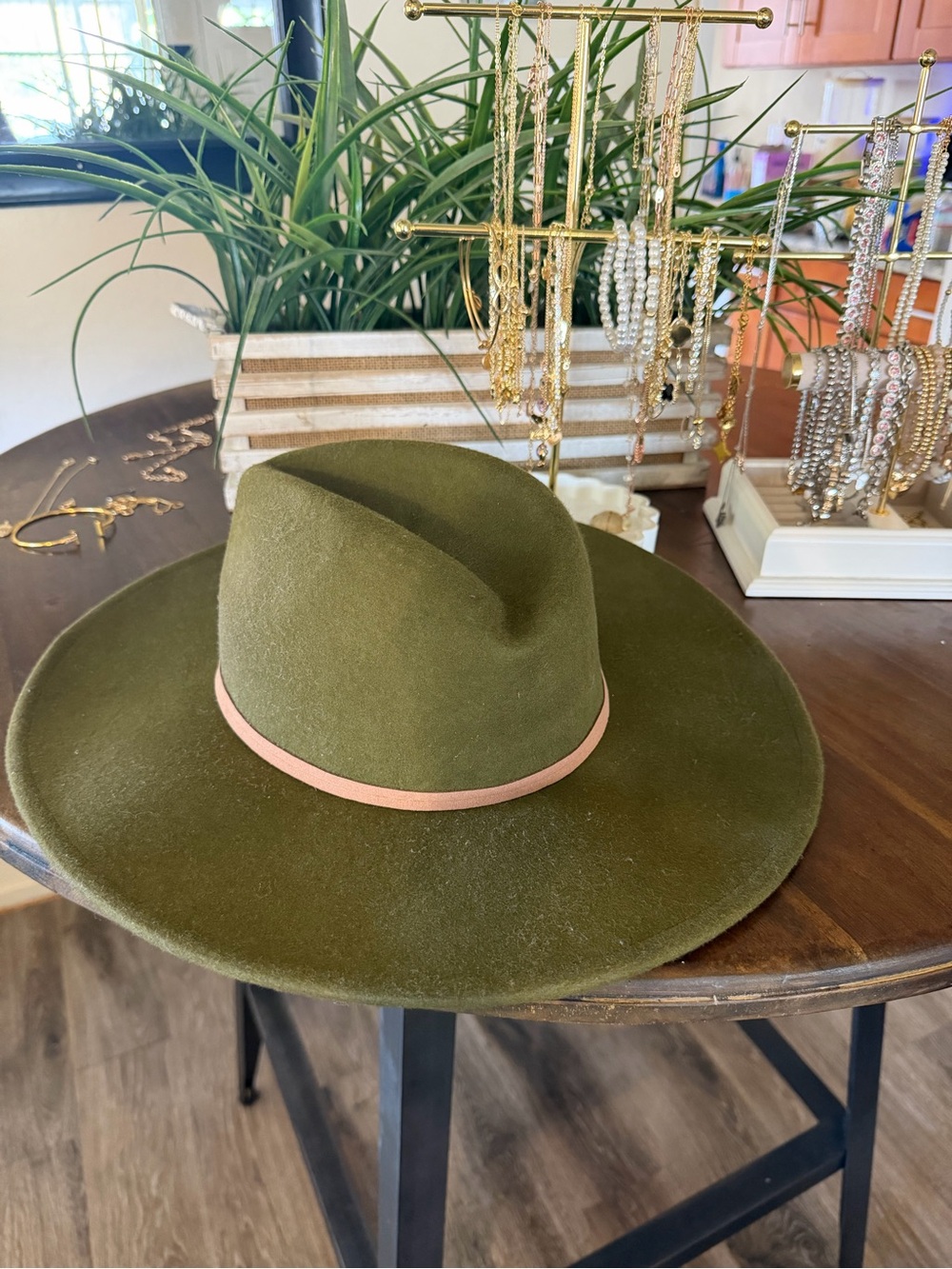 Universal Thread 100% Wool Olive Green Wide Brim Rancher Hat | One Size